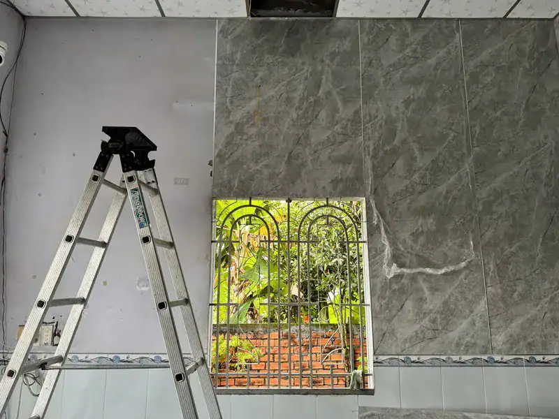 Thi công tấm nhựa giả đá tại Biên Hoà