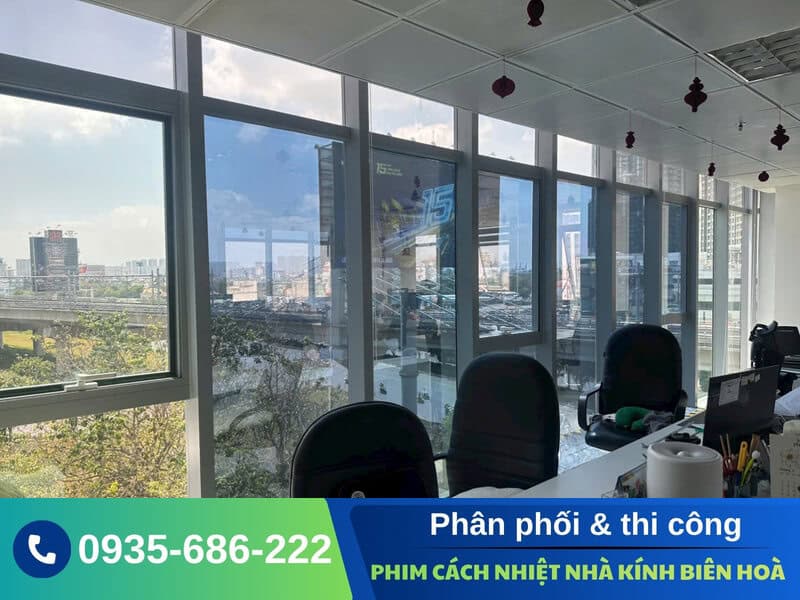 Công trình dán phim cửa kính văn phòng tại Tam Hiệp - Biên Hoà