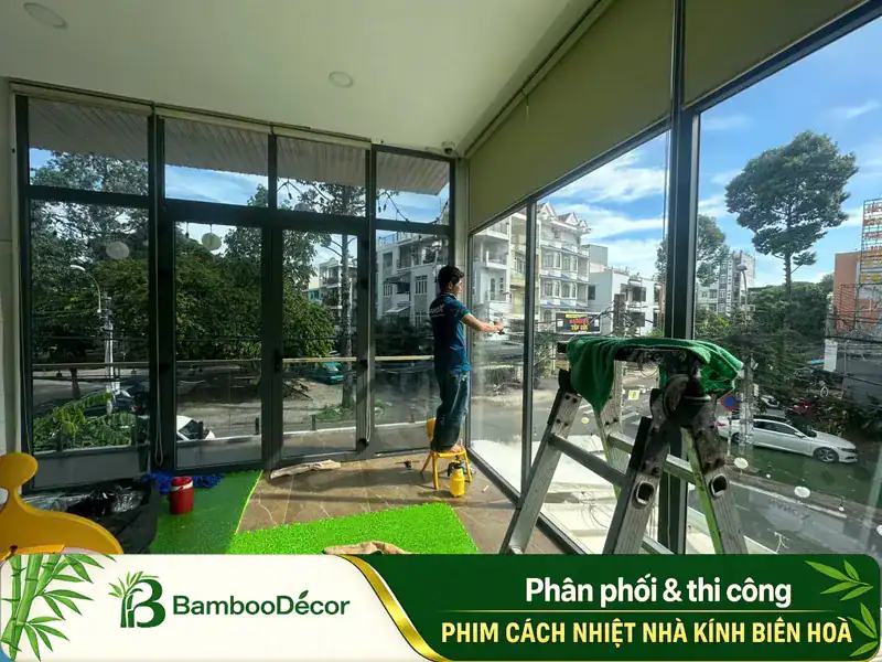Thi công phim cách nhiệt nhà kính văn phòng tại Biên Hoà